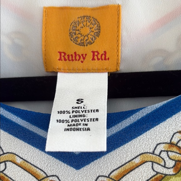 Ruby Rd. Chevron Colorful Chain Pattern Top - Picture 2 of 5